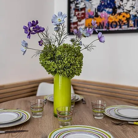 Disneyland Familial Avec Piscine Intérieur Chauffé, Parking Gratuit A 5 Minutes Des Parcs Apartamento