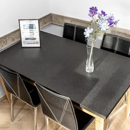 Disneyland Familial Avec Piscine Intérieur Chauffé, Parking Gratuit A 5 Minutes Des Parcs Apartamento *