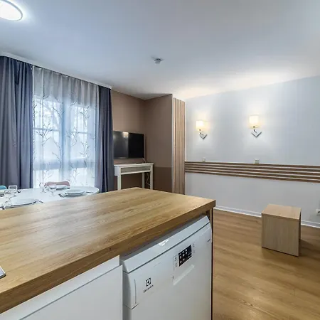 Apartamento Disneyland Familial Avec Piscine Intérieur Chauffé, Parking Gratuit A 5 Minutes Des Parcs *