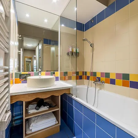 Apartamento Disneyland Familial Avec Piscine Intérieur Chauffé, Parking Gratuit A 5 Minutes Des Parcs