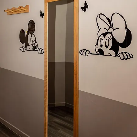 Disneyland Familial Avec Piscine Intérieur Chauffé, Parking Gratuit A 5 Minutes Des Parcs Serris